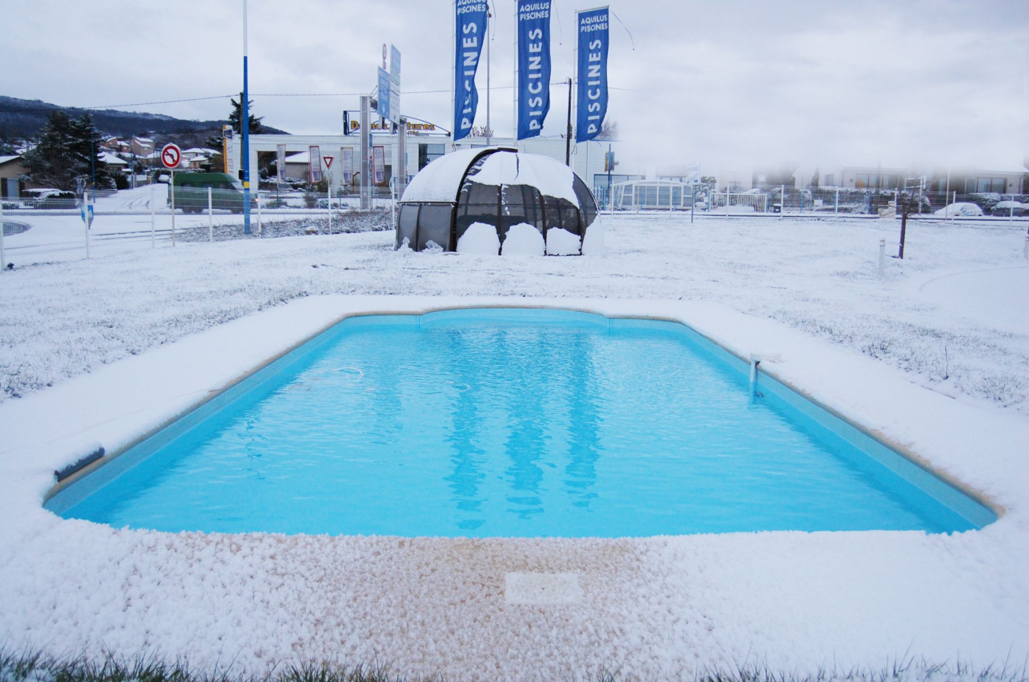 Hivernage passif piscine : la solution pour les hivers froids