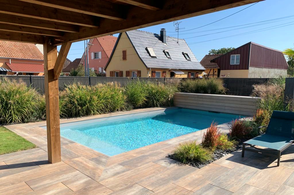 Espace piscine et détente près de Fessenheim, dans le Haut-Rhin Illzach