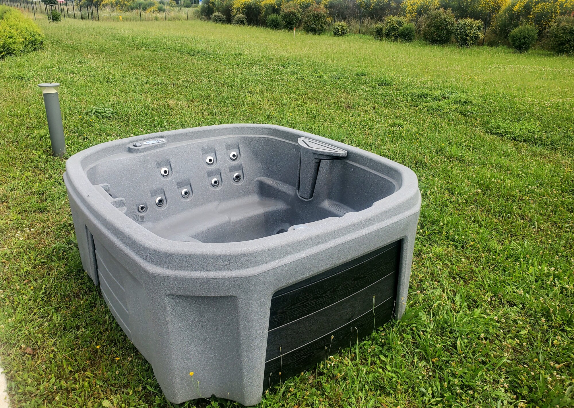 SR051_AQ 6 | MG création Aquilus lance le SPA SR051, un spa canadien compact et accessible Saint-Dié-des-Vosges 7