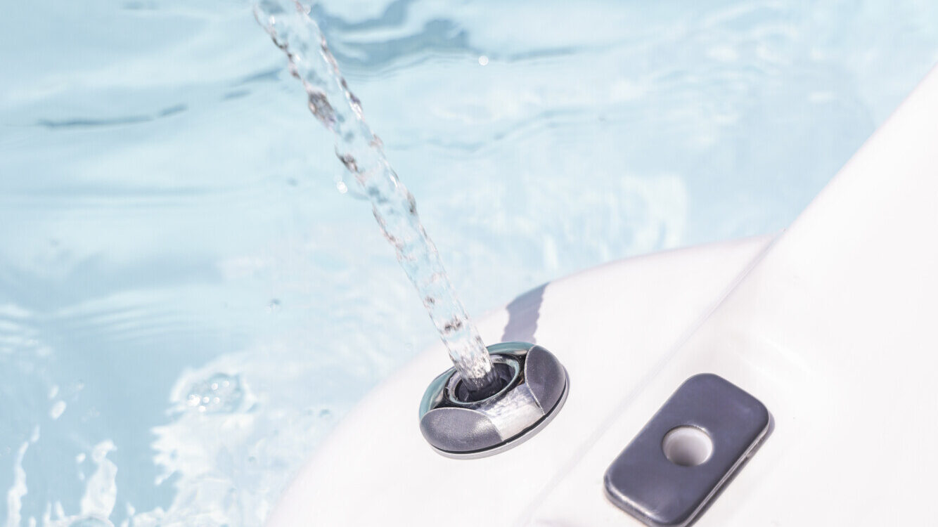 Comment &eacute;viter l’eau trouble dans son spa ? S&eacute;lestat
