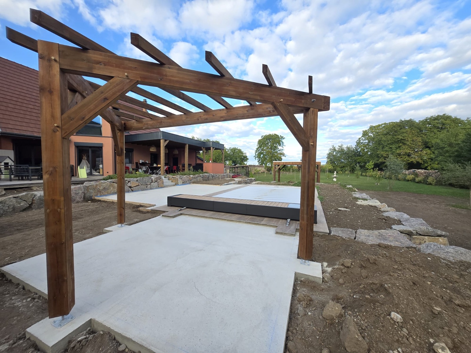 PERGOLA BOIS MG CREATION COLMAR 1 | MG création Pergolas bois près de Colmar : Une réalisation MG Création Illzach 10